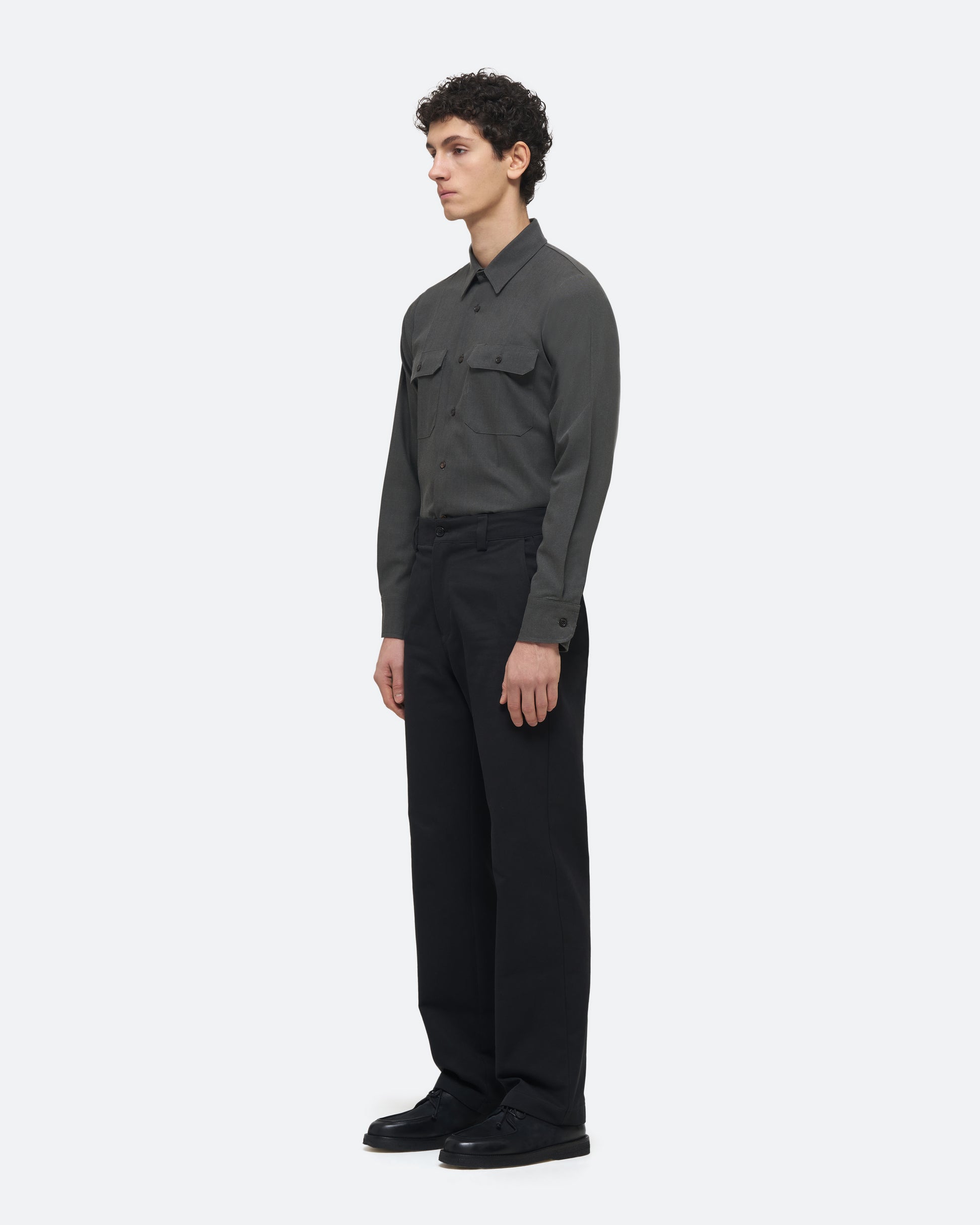 Twill Relaxed Trouser in Black on model