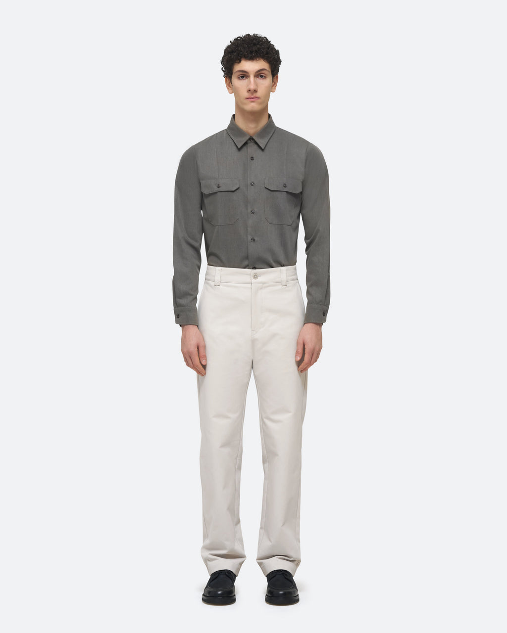 Twill Relaxed Trouser in Pumice on model