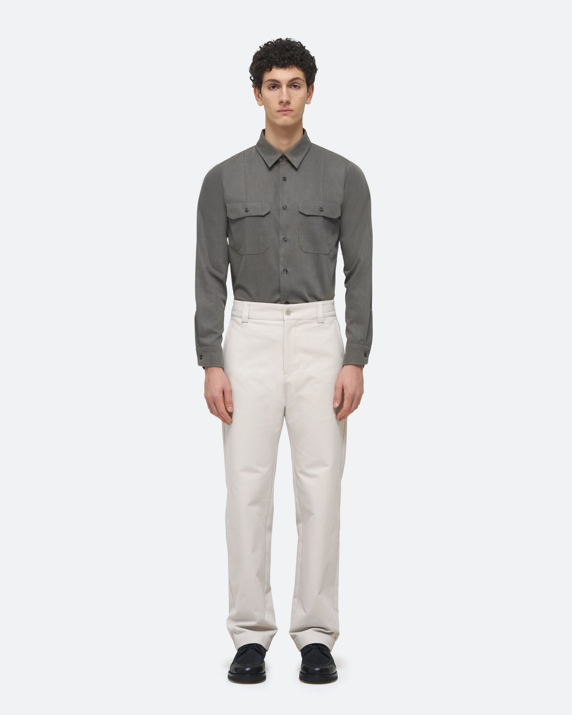 Twill Relaxed Trouser in Pumice on model