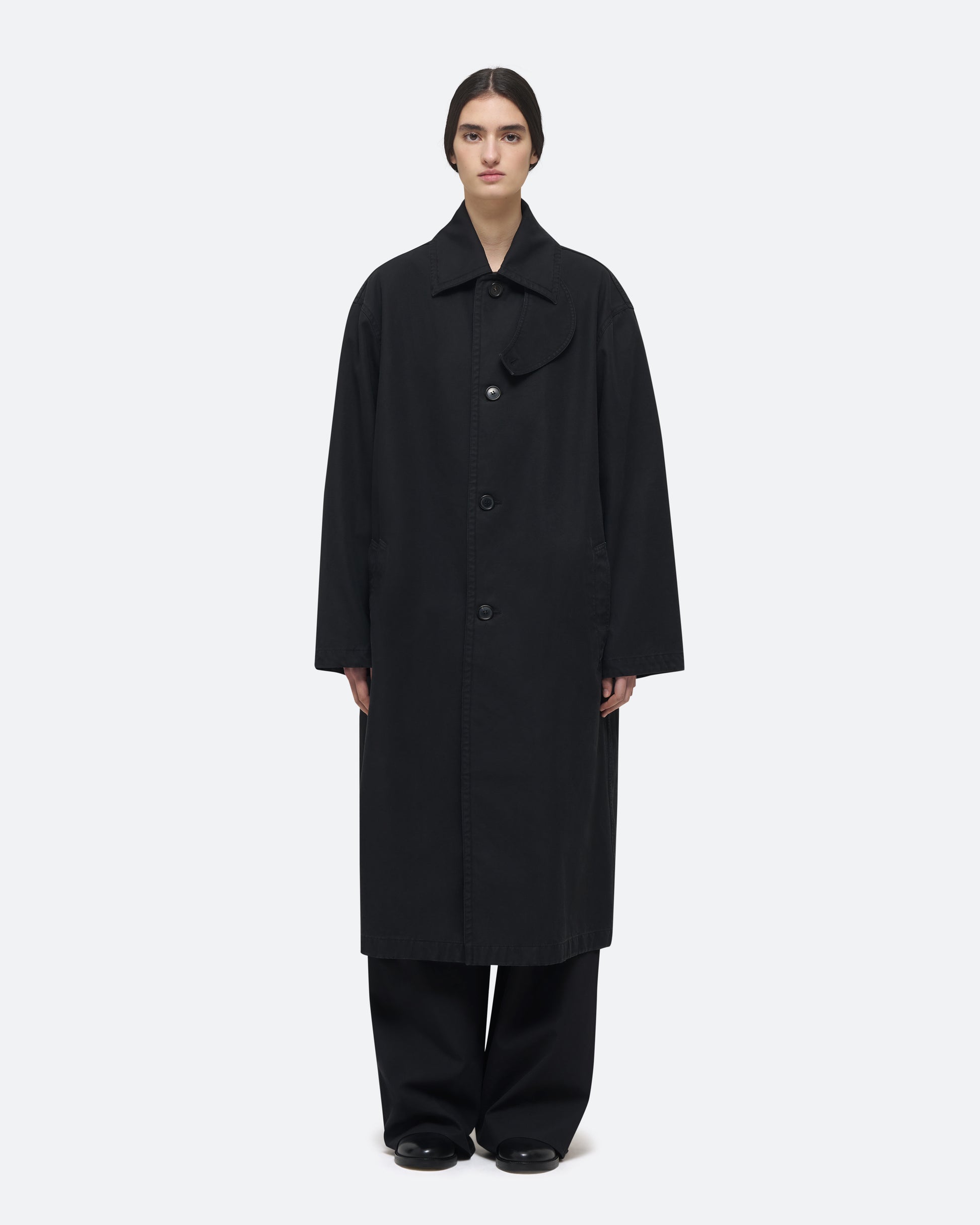 Twill Mac Coat in Black on model