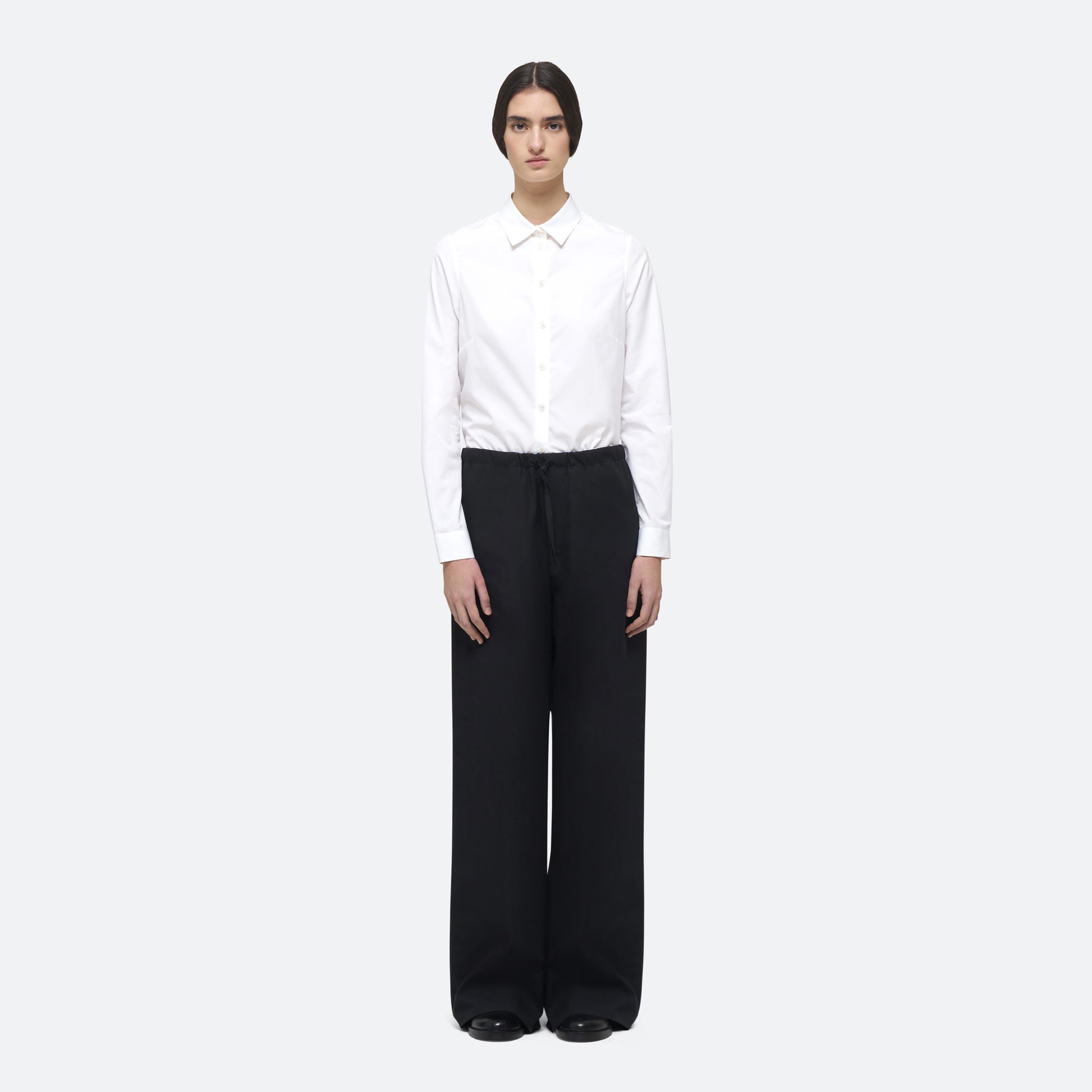 Cotton Silk Drawstring Trouser in Black on model