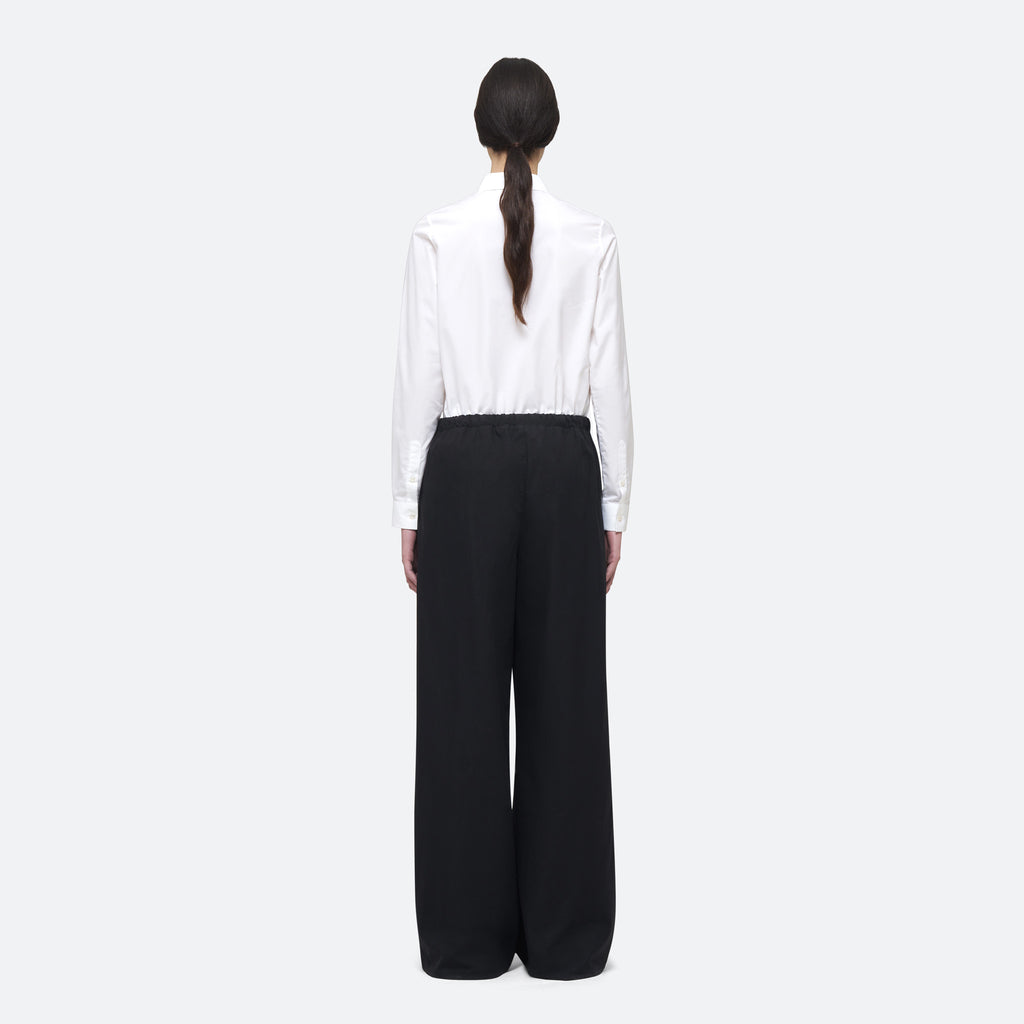 Cotton Silk Drawstring Trouser in Black on model