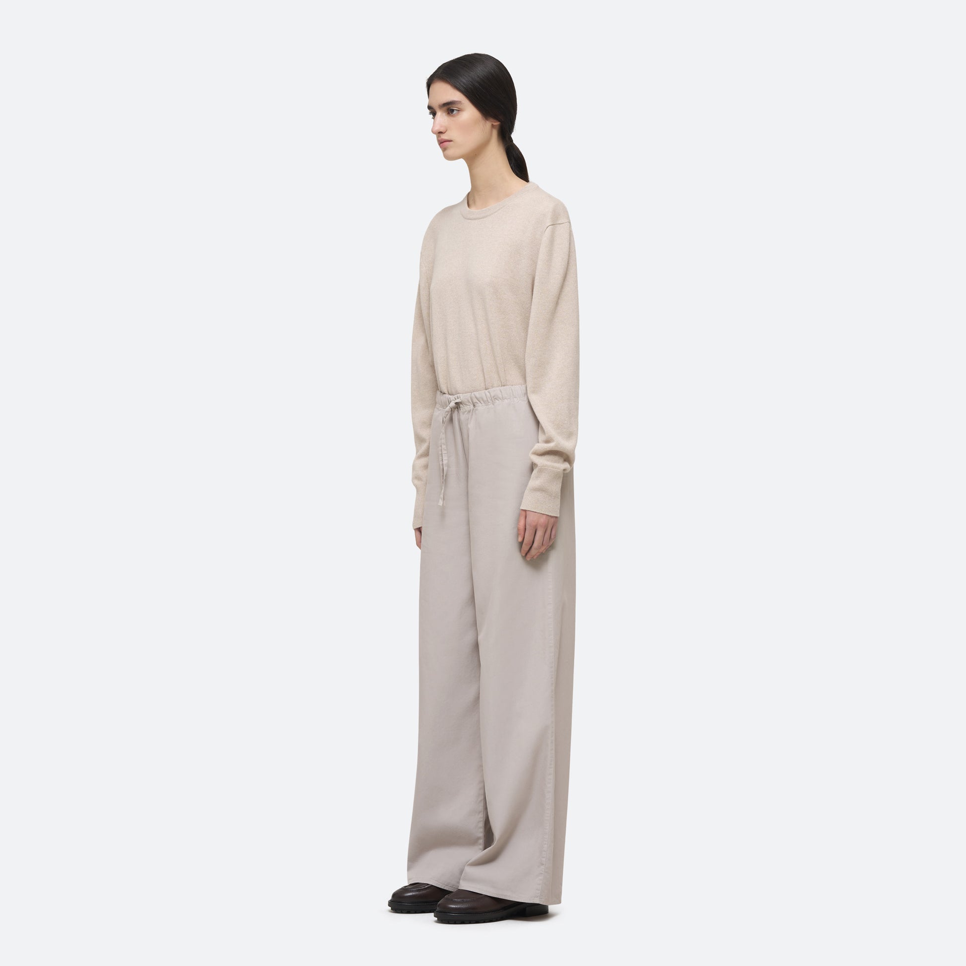 Cotton Silk Drawstring Trouser in String on model